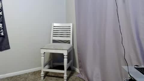 whateveryouwant online show from December 11, 7:43 am