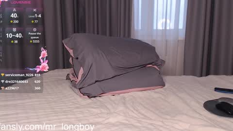 mr_longboy online show from December 20, 8:17 am