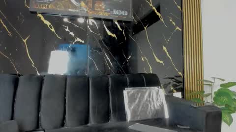 mr_maximo online show from February 3, 6:22 am