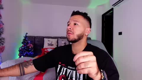 MIKEE online show from December 3, 3:01 am