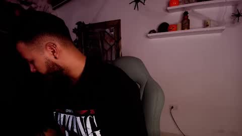 MIKEE online show from October 28, 3:09 am