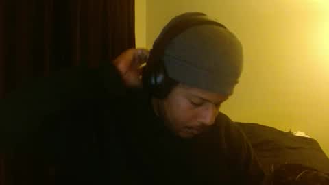 mr_nobody_100 online show from January 11, 12:31 pm