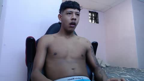 mr_stiven_ online show from January 26, 2:03 am