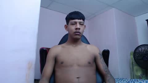 mr_stiven_ online show from January 23, 2:55 am