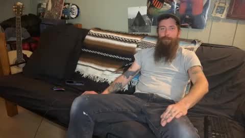 Snapshot of mr_valdor chatting on December 25, 12:37 am Valdor online show from December 25, 12:37 am