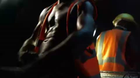 Snapshot of mrbigdiq chatting on January 10, 2:04 am MrBigDiQ1 online show from January 10, 2:04 am