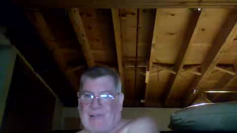 mrblade666 online show from December 5, 2:42 am