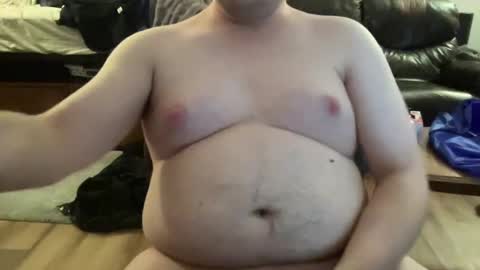 Snapshot of mreffner chatting on September 28, 1:36 am collegebelly online show from September 28, 1:36 am