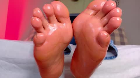 Mr Fox online show from January 8, 8:03 pm