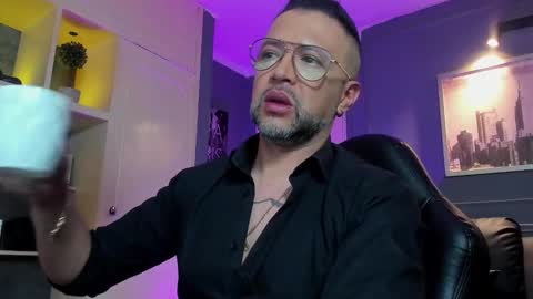 MrFrank. online show from February 6, 10:34 am