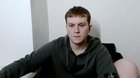 Max online show from February 25, 8:21 pm