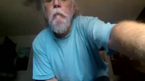 mrhollar online show from December 21, 2:47 pm