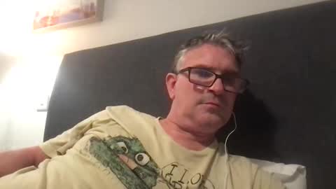 Mr Sensible online show from February 4, 1:55 am