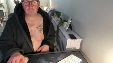 mtb1697 online show from December 2, 10:18 am