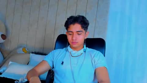 muichiro tokito1 online show from February 4, 3:11 am