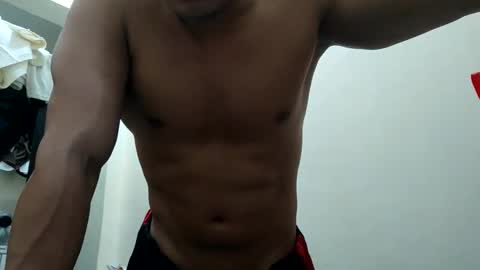 muscfitguy online show from January 18, 4:53 pm