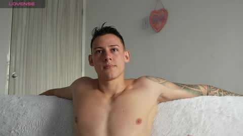 muscle_king_cum online show from March 23, 3:40 pm