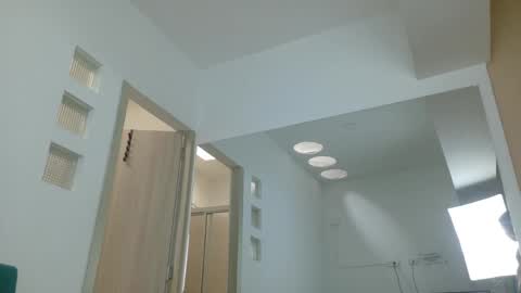 muscle scott online show from April 10, 5:31 pm