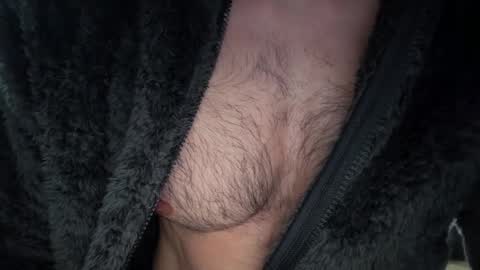 Snapshot of musclehair3 chatting on December 10, 10:17 am musclehair3 online show from December 10, 10:17 am