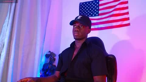 Mylo Wallace  online show from November 1, 12:26 am