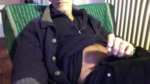 Bi sexy guy lovense hush is on private is open or password show tip if you like. online show from December 18, 9:49 am