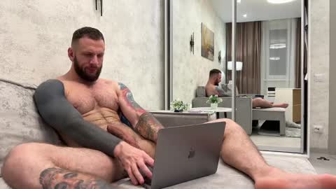 mynameismartin online show from December 12, 1:10 am