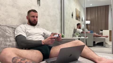 mynameismartin online show from December 13, 3:21 pm