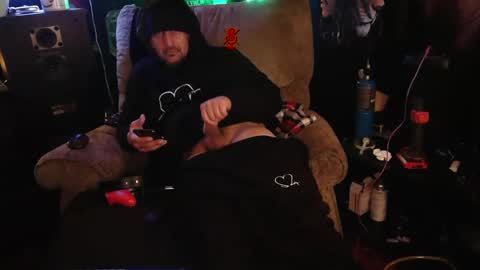 Snapshot of n3v3rpanic1 chatting on January 30, 11:22 am SnackPants online show from January 30, 11:22 am