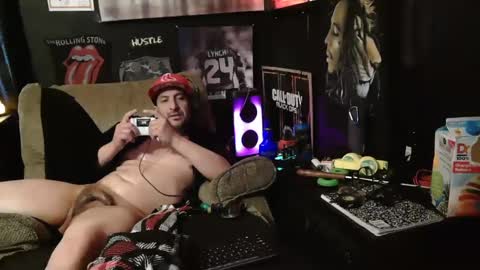 Snapshot of n3v3rpanic1 chatting on January 21, 12:25 am SnackPants online show from January 21, 12:25 am