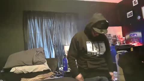 Snapshot of n3v3rpanic1 chatting on March 7, 4:55 pm SnackPants online show from March 7, 4:55 pm