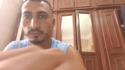 V online show from October 25, 11:01 am