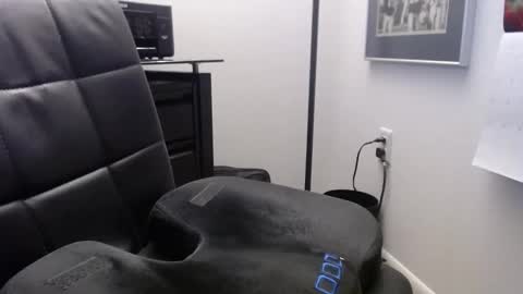 Naked Boy Toy online show from February 3, 12:30 am