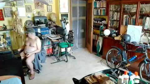 Naked Naturist online show from May 23, 10:54 am
