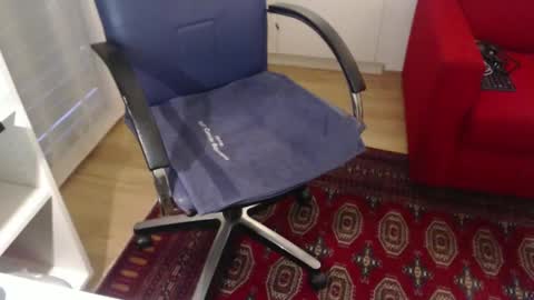 Nakedwanker10 online show from December 11, 3:33 pm