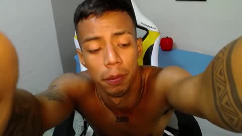 nando_col online show from October 20, 12:53 pm