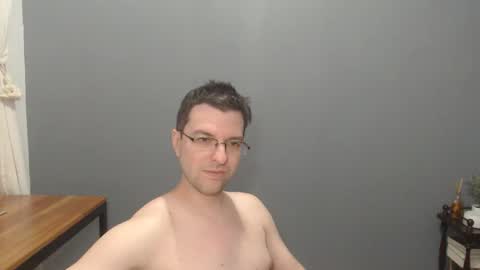 nappadel85 online show from December 16, 11:23 pm