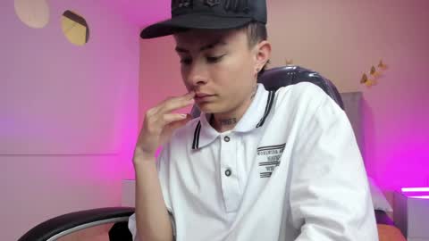 Nascary Fox online show from March 31, 1:13 pm