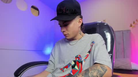 Nascary Fox online show from April 9, 12:33 pm