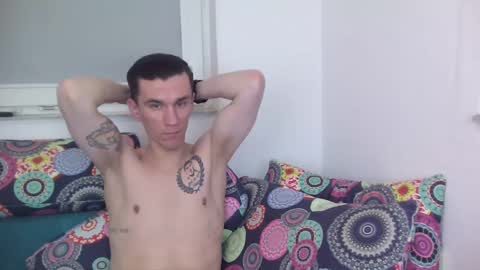 Snapshot of nathann92 chatting on February 19, 1:40 am nathann92 online show from February 19, 1:40 am