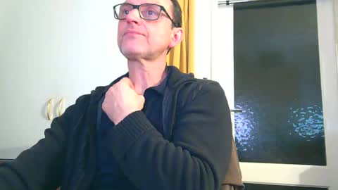 Snapshot of naturista25 chatting on October 18, 7:08 pm naturista25 online show from October 18, 7:08 pm