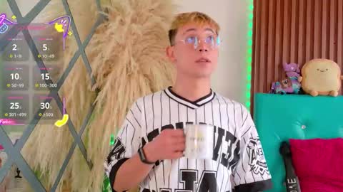 Christopher  Chris online show from January 10, 1:37 pm