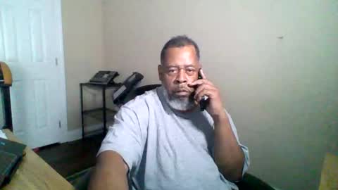 Snapshot of ncmale2021 chatting on October 16, 1:08 pm Terry online show from October 16, 1:08 pm