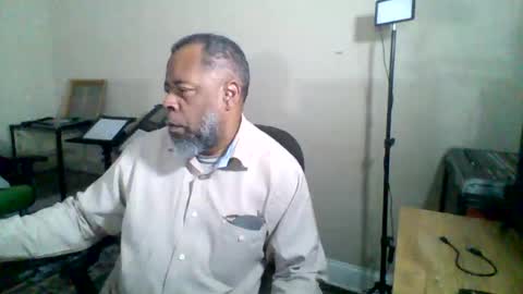 Snapshot of ncmale2021 chatting on October 17, 1:15 pm Terry online show from October 17, 1:15 pm