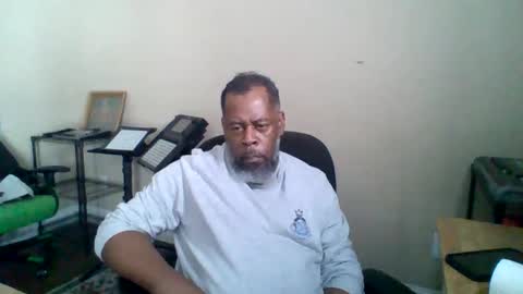 Snapshot of ncmale2021 chatting on October 18, 5:51 pm Terry online show from October 18, 5:51 pm