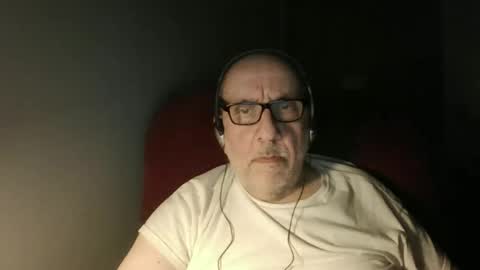 Tom online show from April 23, 1:21 am