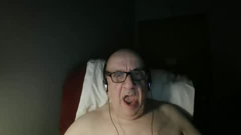 Tom online show from April 25, 1:08 am