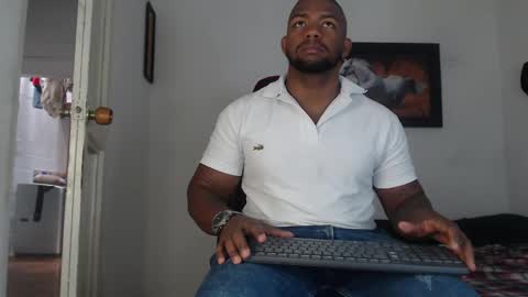 Snapshot of negritomeloso_k18 chatting on September 15, 1:56 pm negritomeloso_k18 online show from September 15, 1:56 pm