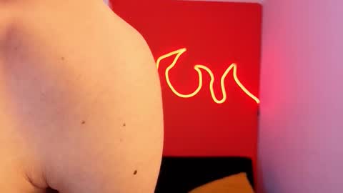 just Daniel  online show from March 25, 7:18 pm