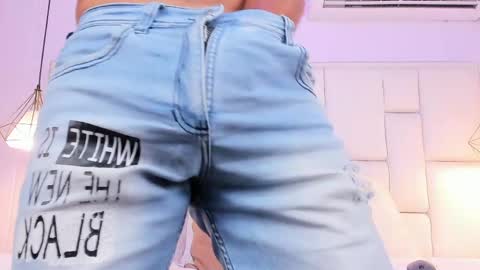 Neykhan online show from April 16, 1:27 am