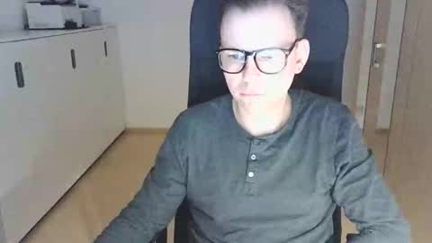 NiceGuyFlo online show from February 27, 12:08 am